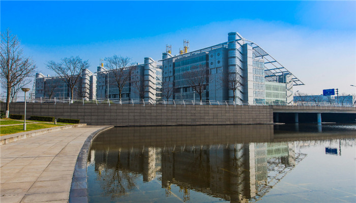 上海紫竹信息數(shù)碼港：構建智能化產業(yè)生態(tài)圈