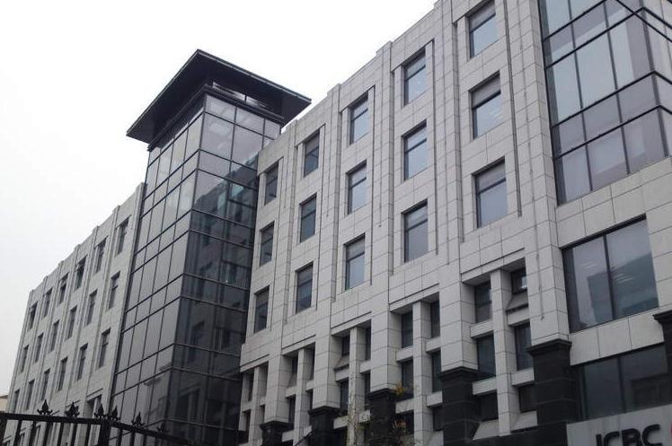 上海環(huán)球?qū)崢I(yè)大廈：6層商務樓宇，提供多樣化可租面積選擇