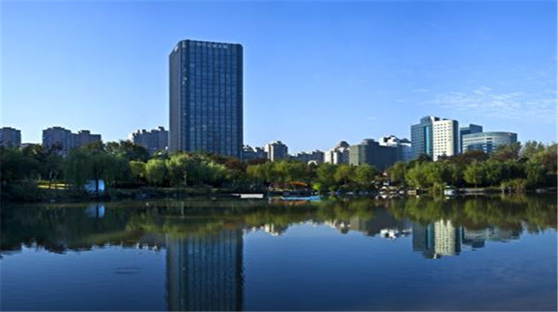 上海古北財(cái)富中心：高效電梯系統(tǒng)，提升辦公出行效率