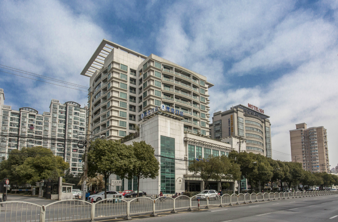 上海天山大廈：優(yōu)雅舒適辦公環(huán)境，助力企業(yè)穩(wěn)健發(fā)展