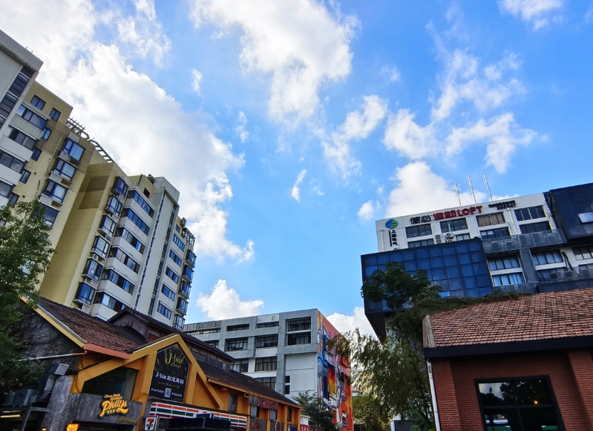 上海虹口德必運動 LOFT：運動基因×創(chuàng)意辦公，打造北外灘活力產(chǎn)業(yè)社區(qū)